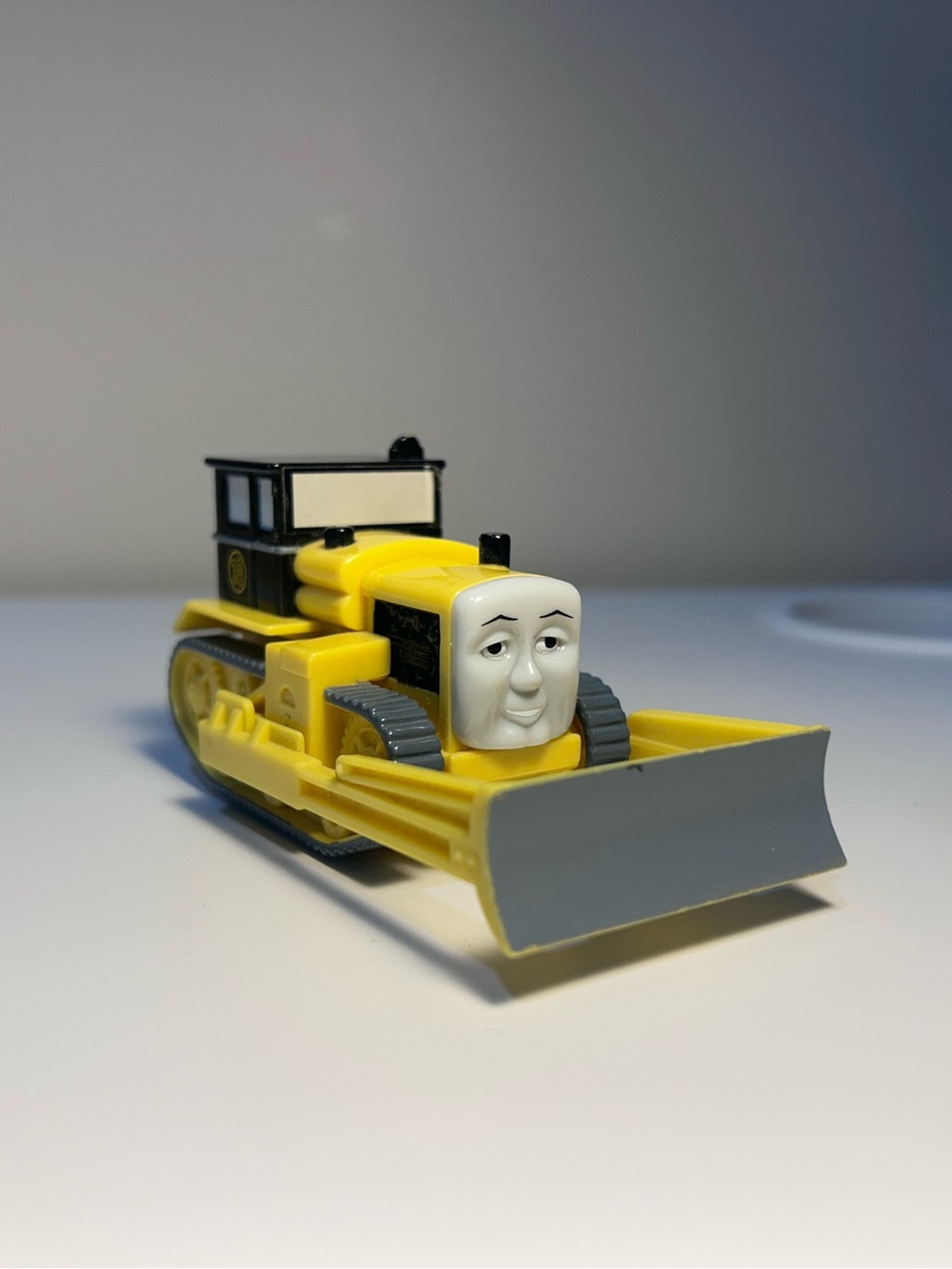 Trackmaster Thomas & Friends Byron the Bulldozer 2009 Mattel